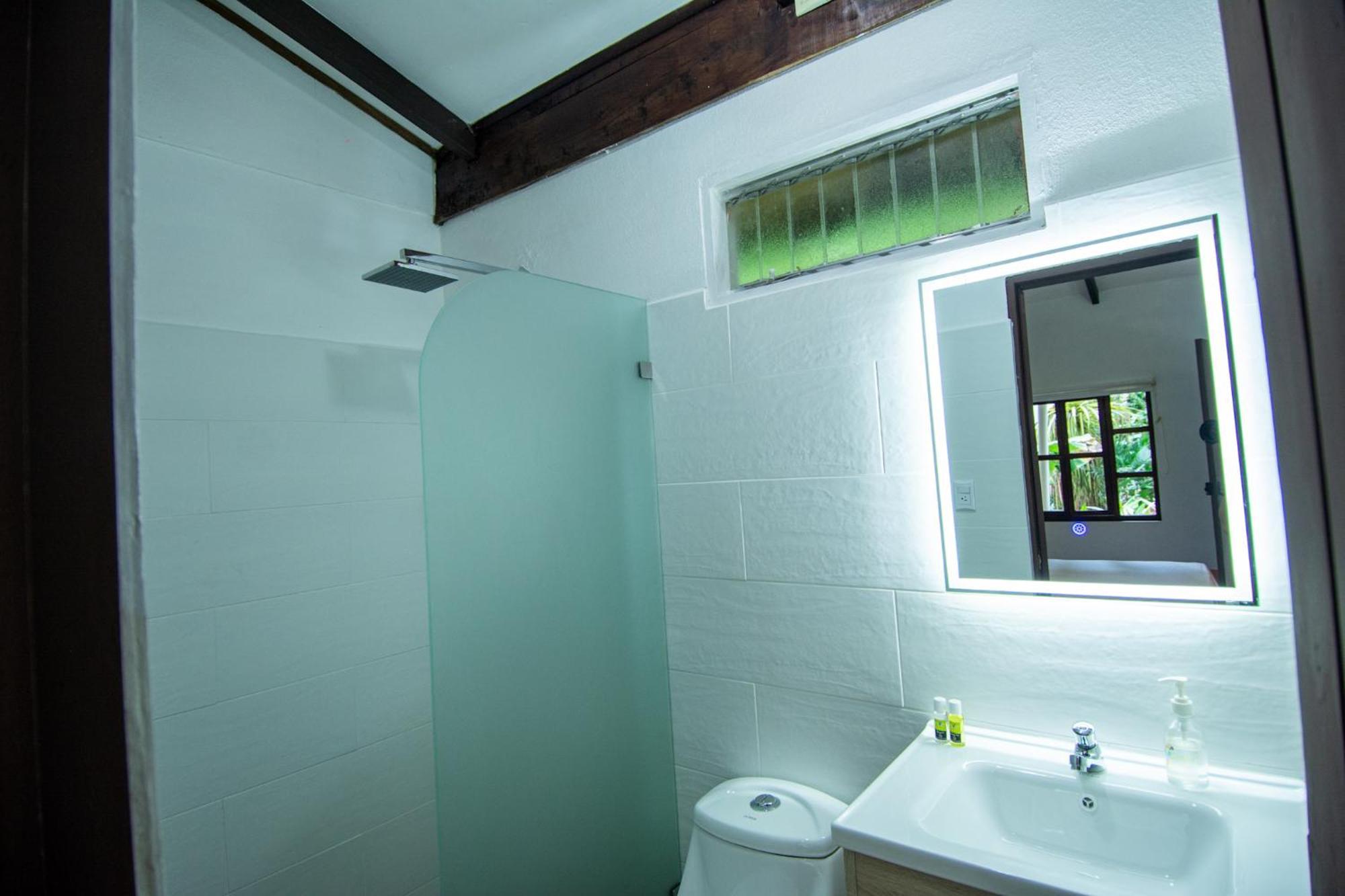 Lodge Selva Color - Forest & Quebrada Ganado